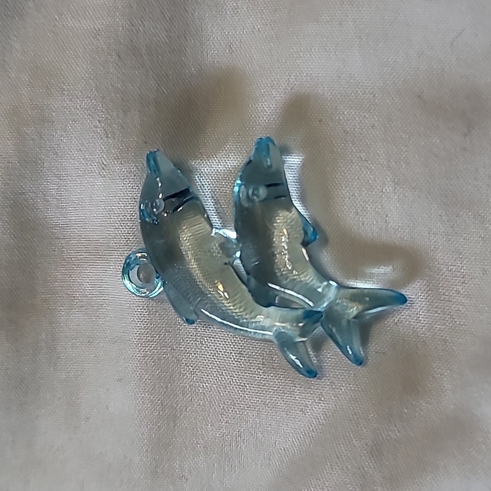 Lot Of Over 50 Light Blue Double Dolphin Shaped Pendents (Or Embelli…